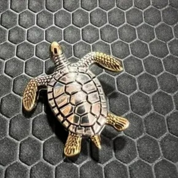 Turtle Brooch Gold and Silver - Picture 1 of 1